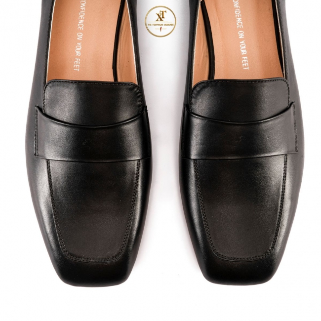 SQUARE-TOE BALLET FLATS